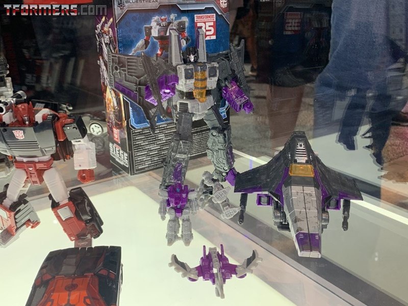 SDCC 2019  Ratchet, Impactor  Holo Mirage Powerdasher  Greenlight  (11 of 29)